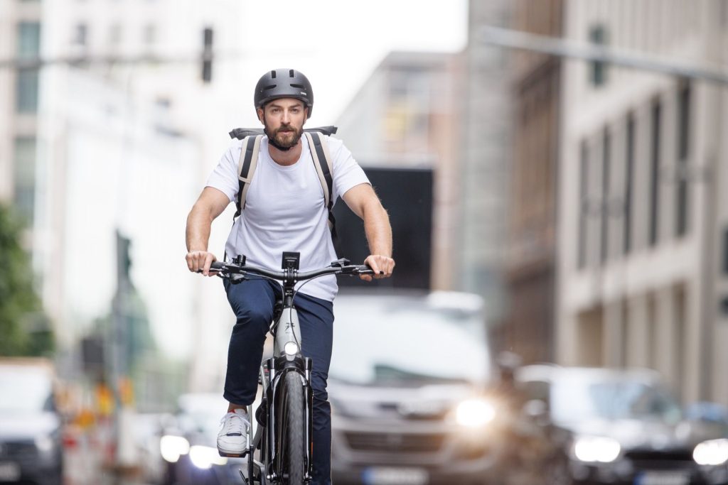 Fahrradfahrer im Leasing auf Bike